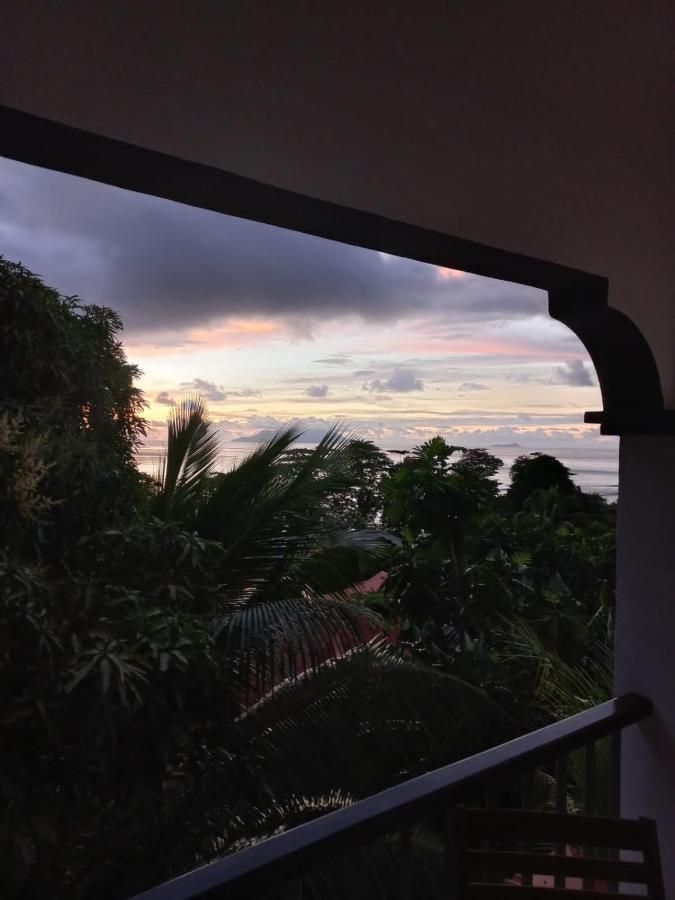 E&E Self Catering Otel Beau Vallon  Dış mekan fotoğraf