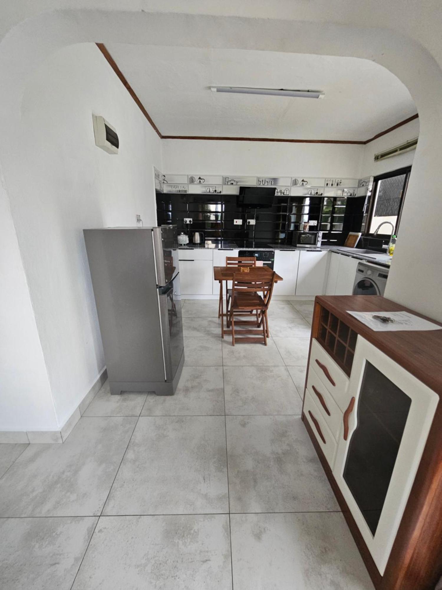 E&E Self Catering Otel Beau Vallon  Dış mekan fotoğraf